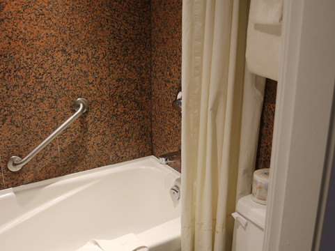 海尔姆斯酒店主图