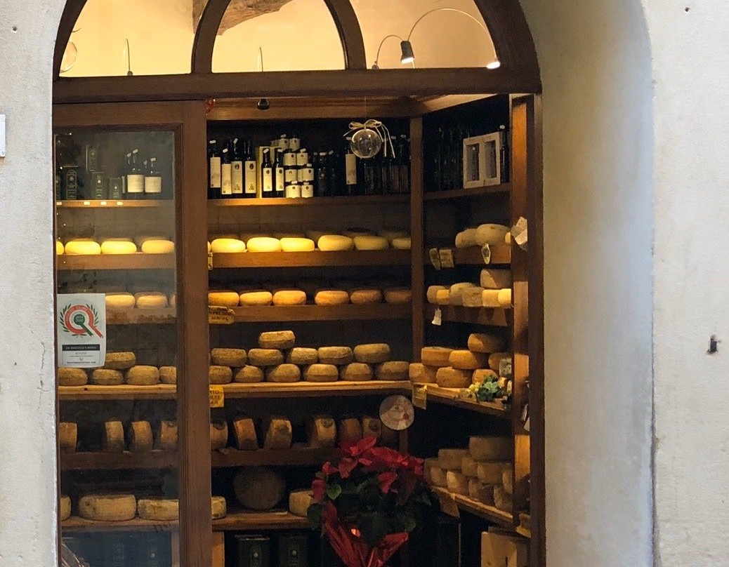 Marusco e Maria Enoteca-皮恩扎必去景点