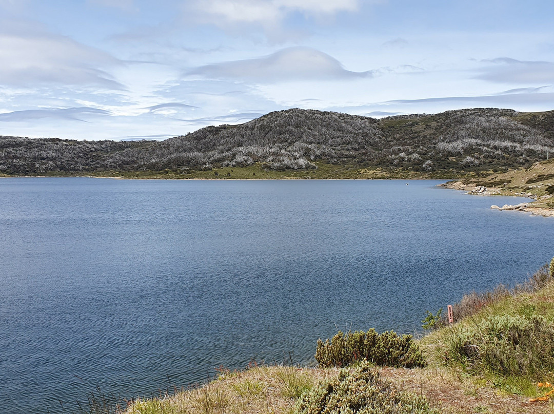 Rocky Valley Lake-Falls Creek必去景点