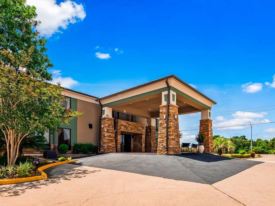 贝斯特韦斯特牛轭湖旅馆主图