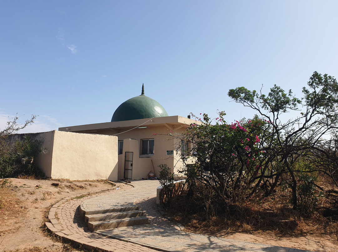 纳比耶亚布墓-null必去景点