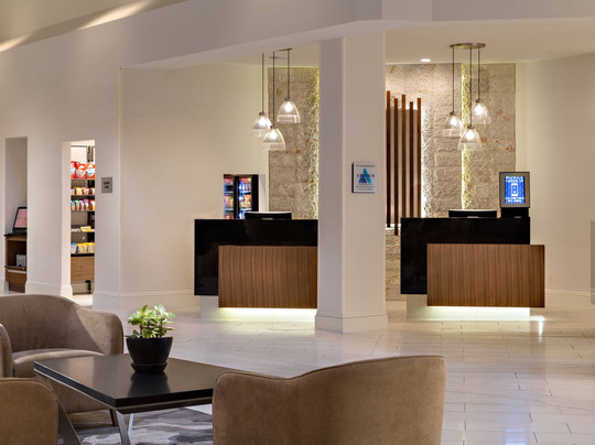 Houston Marriott South at Hobby Airport主图