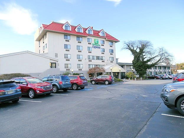Holiday Inn Express Boston - Waltham, an IHG Hotel主图