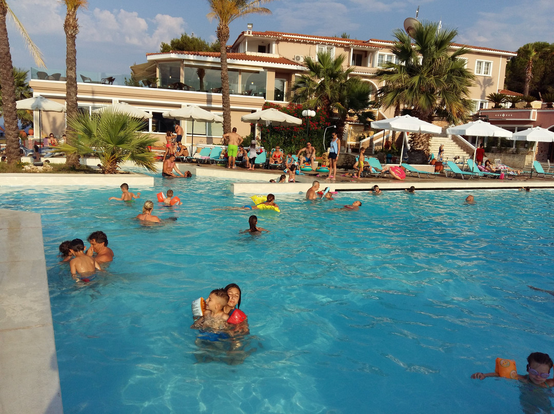Aristoteles Beach Hotel主图