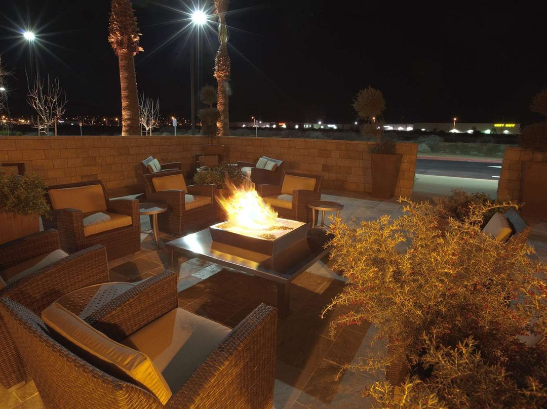 Embassy Suites by Hilton Palmdale主图