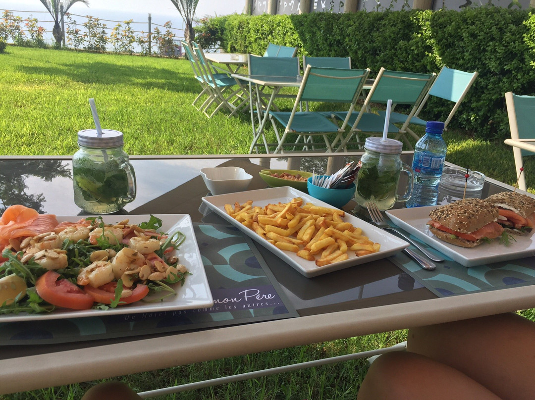 L'Hôtel de mon Père主图