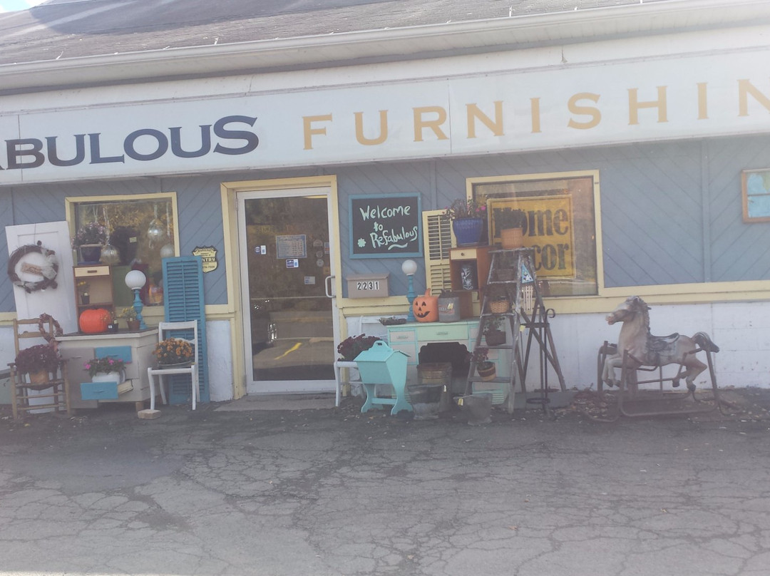 Refabulous Furnishings
