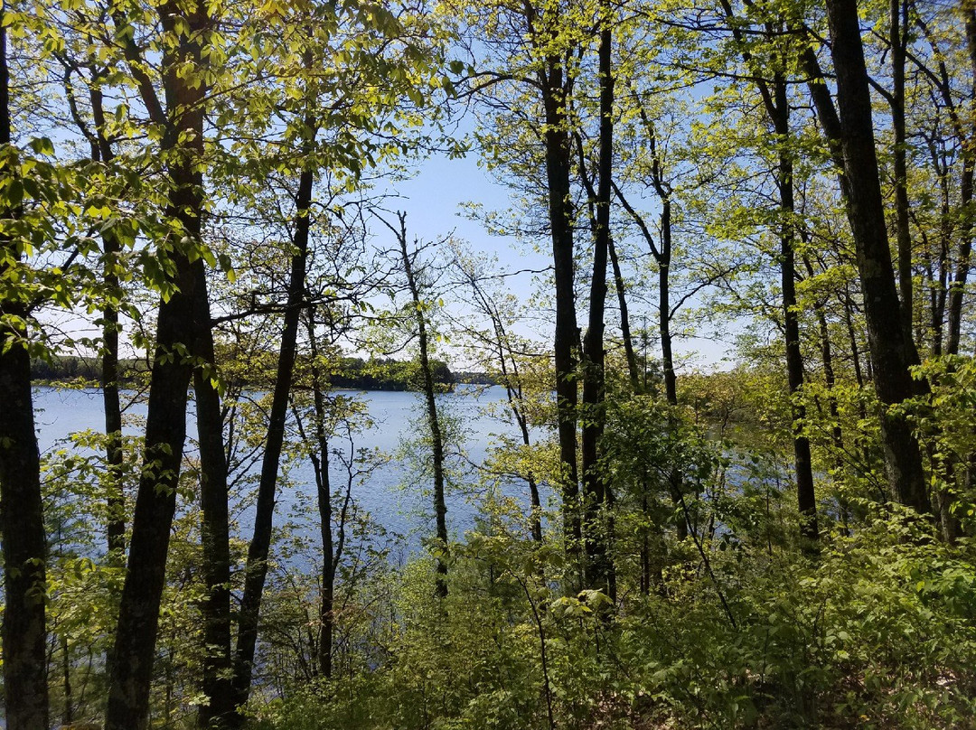 Marenisco旅游景点-Big Lake