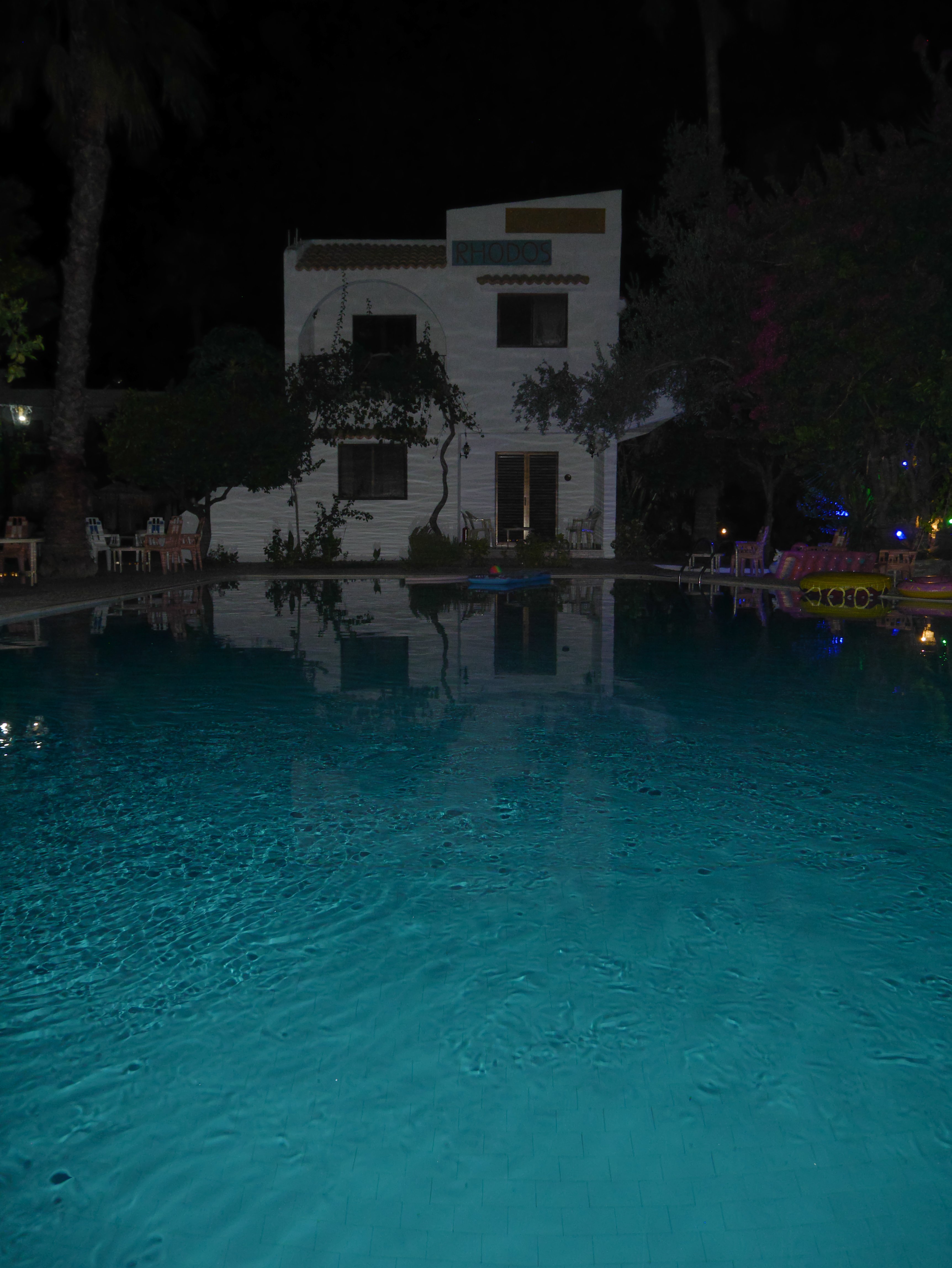 Oasis Hotel Bungalows-泳池