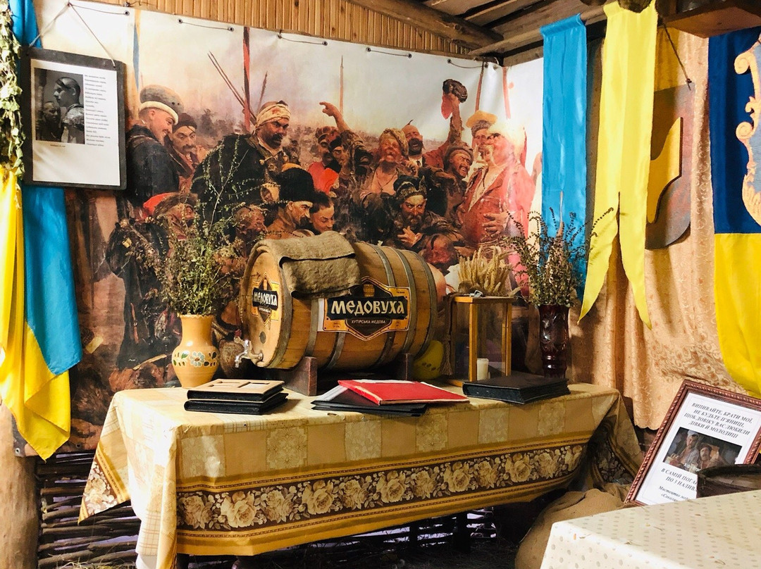 Historical and Ethnographic Museum Falcon Farm-Petrushivka必去景点