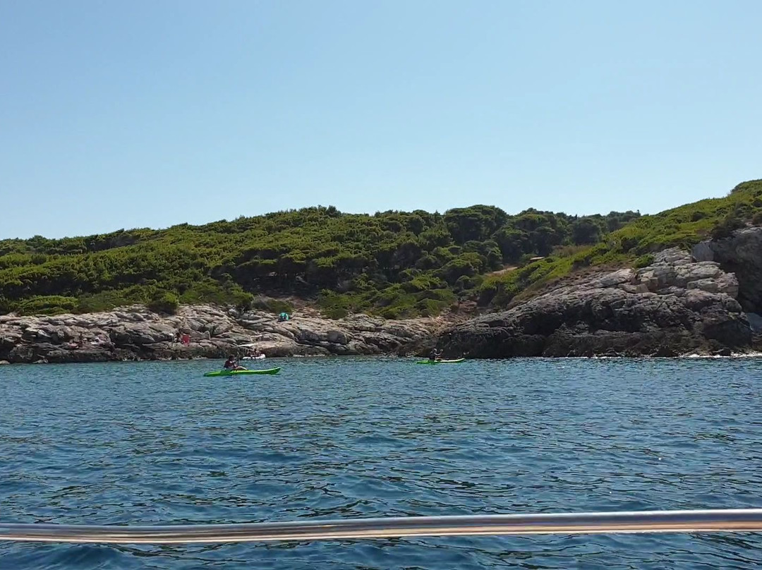 Cala dei Benedettini-Tremiti Islands必去景点