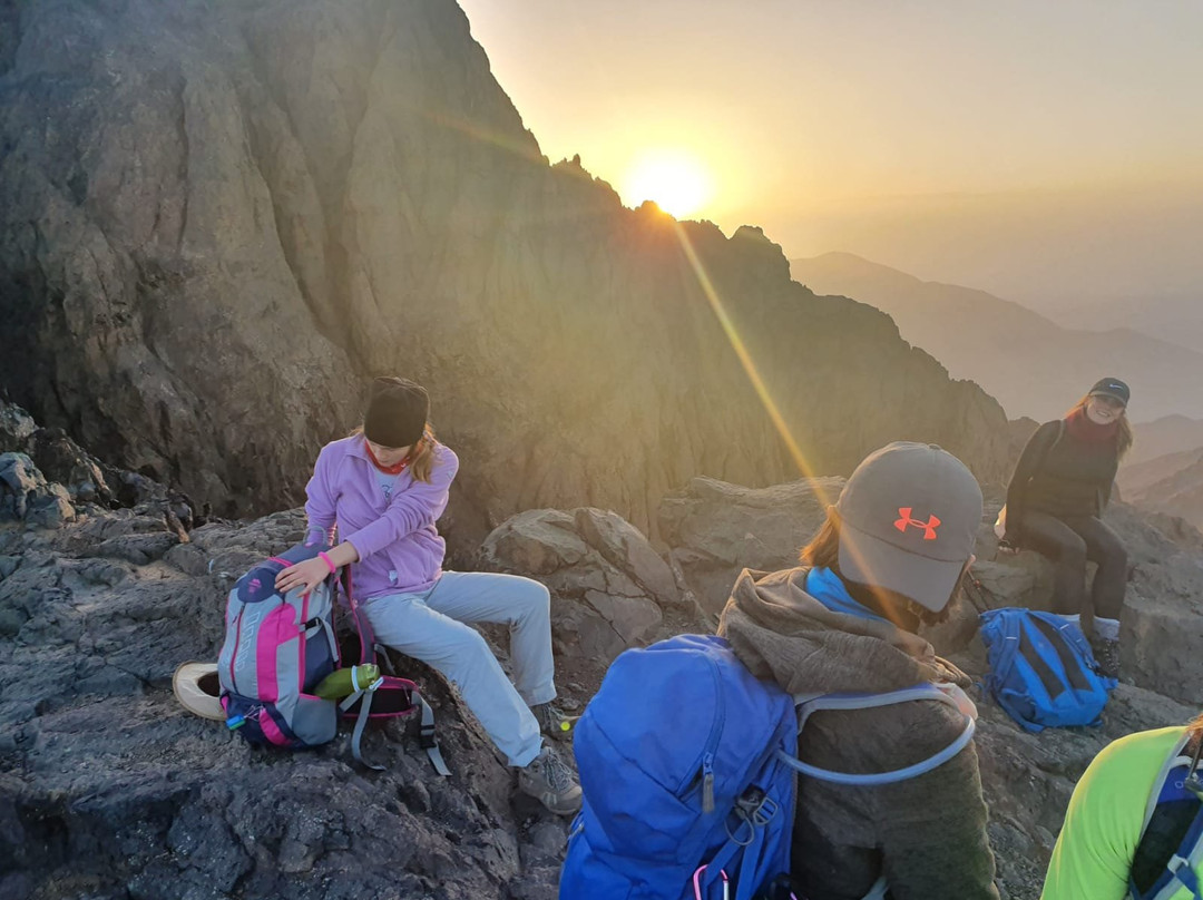 Toubkal Treks-伊姆利勒必去景点
