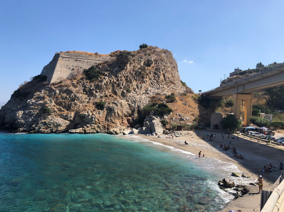 Paralia Paleokastro景点图片