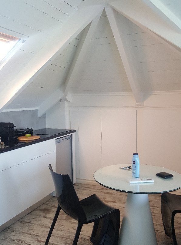 Sunrise Rent Rooms主图