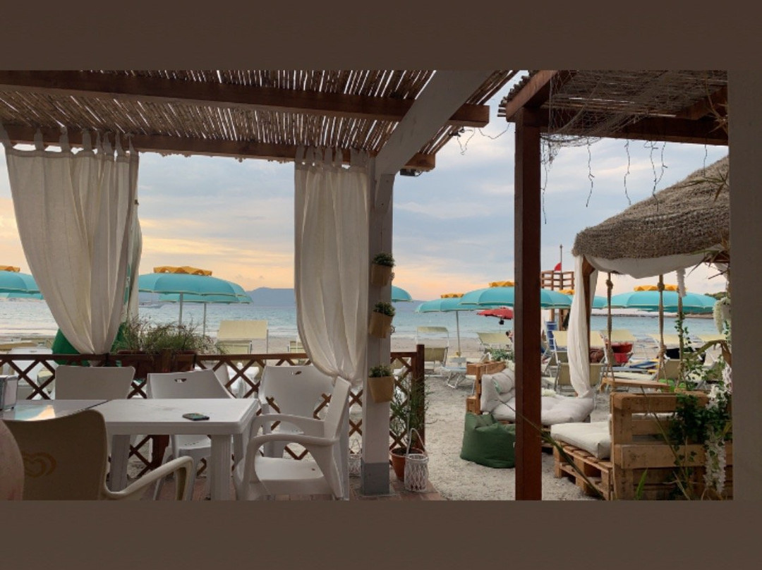 Bahia Porto Pino Beach-Sant'Anna Arresi必去景点