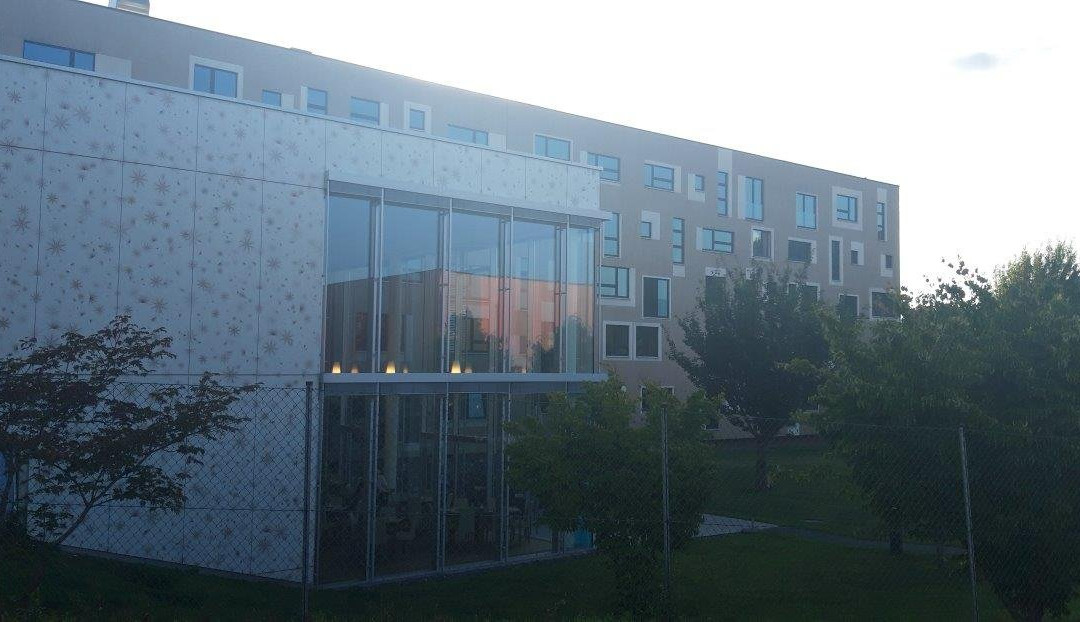 布鲁门酒店主图