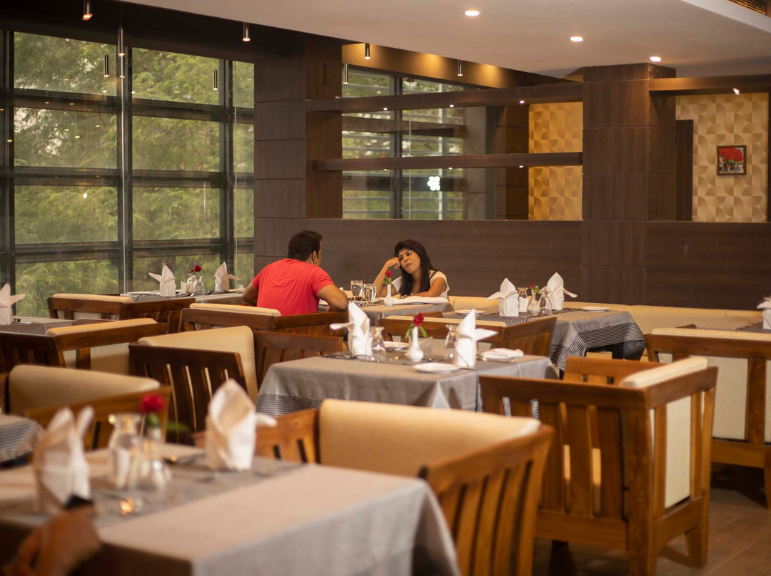 Hotel Savithri主图