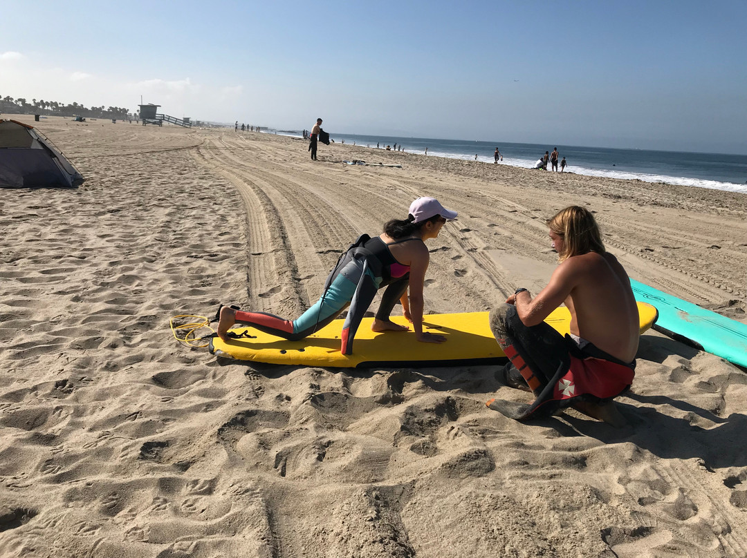 Kapowui Surf Lessons-洛杉矶必去景点