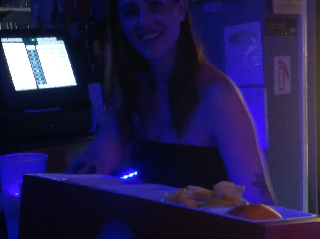 Space 39 Art Bar & Martini Lounge-迈尔斯堡必去景点