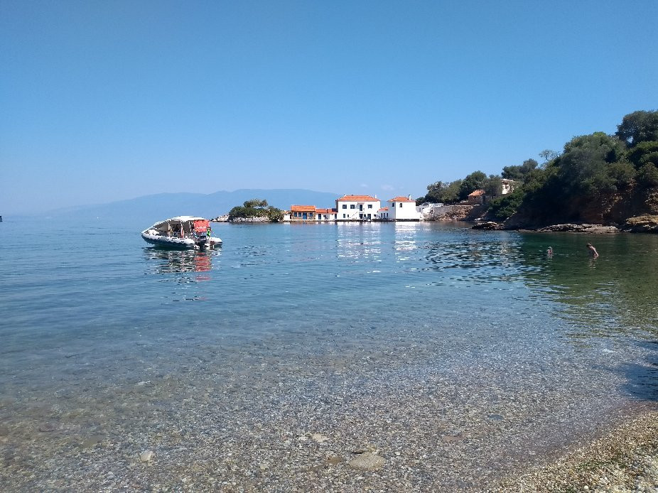 Tzasteni-Milina必去景点