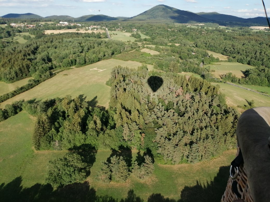 Auvergne Montgolfieres景点图片