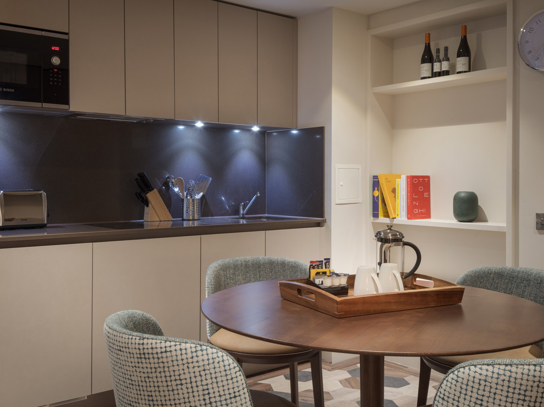 Staybridge Suites London - Heathrow Bath Road by IHG主图