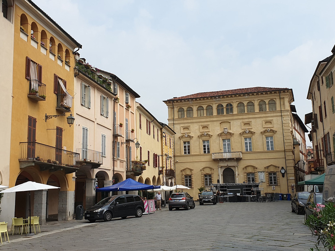 Palazzo Cisterna景点图片