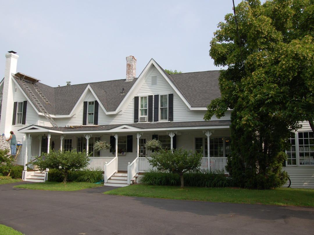 Mountain-Fare Inn Bed and Breakfast主图