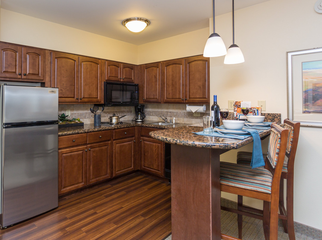 大瀑布城驻桥套房酒店主图