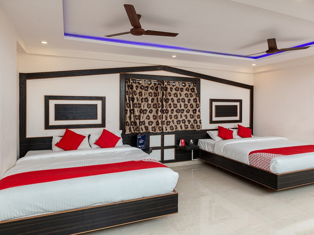 Hotel Nagoorar Inn主图