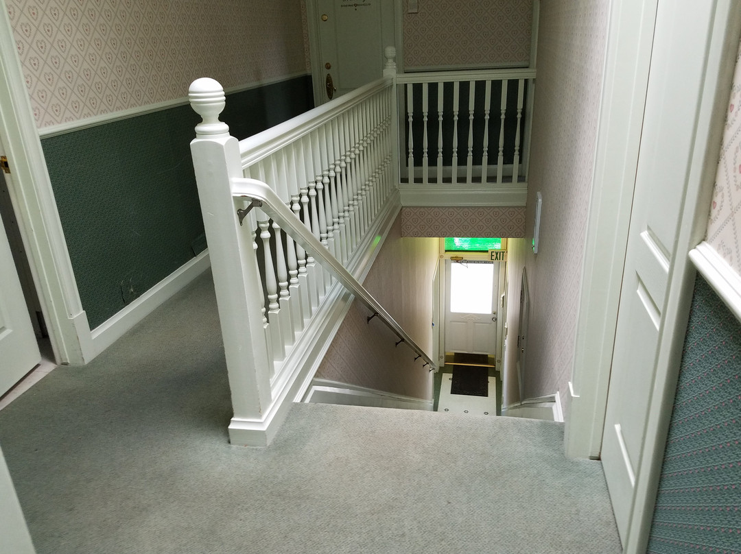 All Aboard Cafe and Inn主图