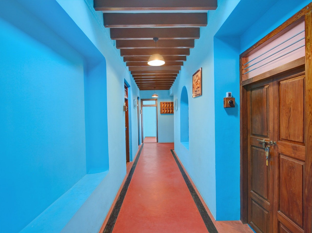 OYO 8928 Les Boganveillea主图