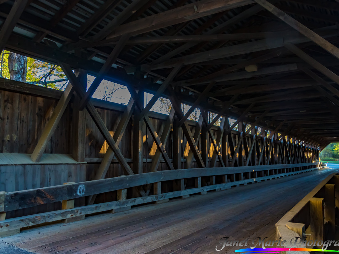 Swiftwater Bridge景点图片
