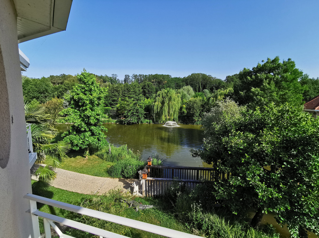 贝瓦尔花园酒店主图