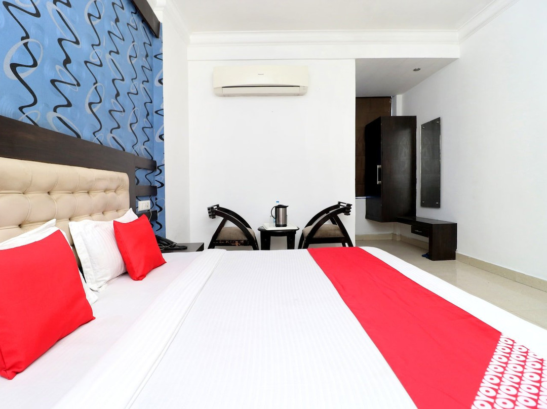 OYO 8627 Hotel Space主图