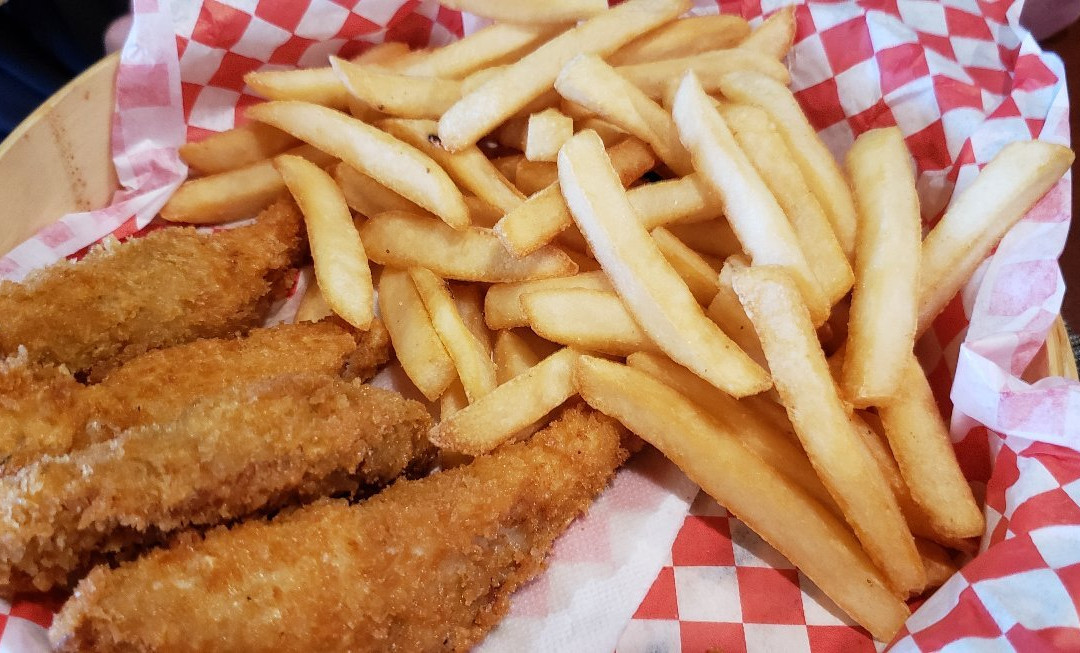 Uncle's Fish Market & Grill