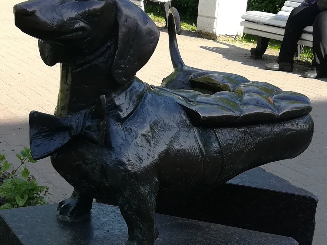 Sculpture-Bench Taksa景点图片