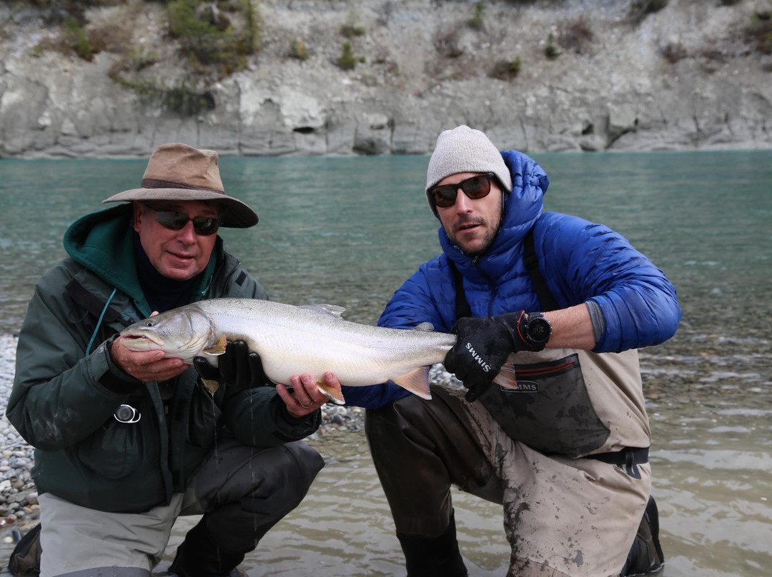 Kootenay Fly Shop & Guiding Company-弗尼必去景点