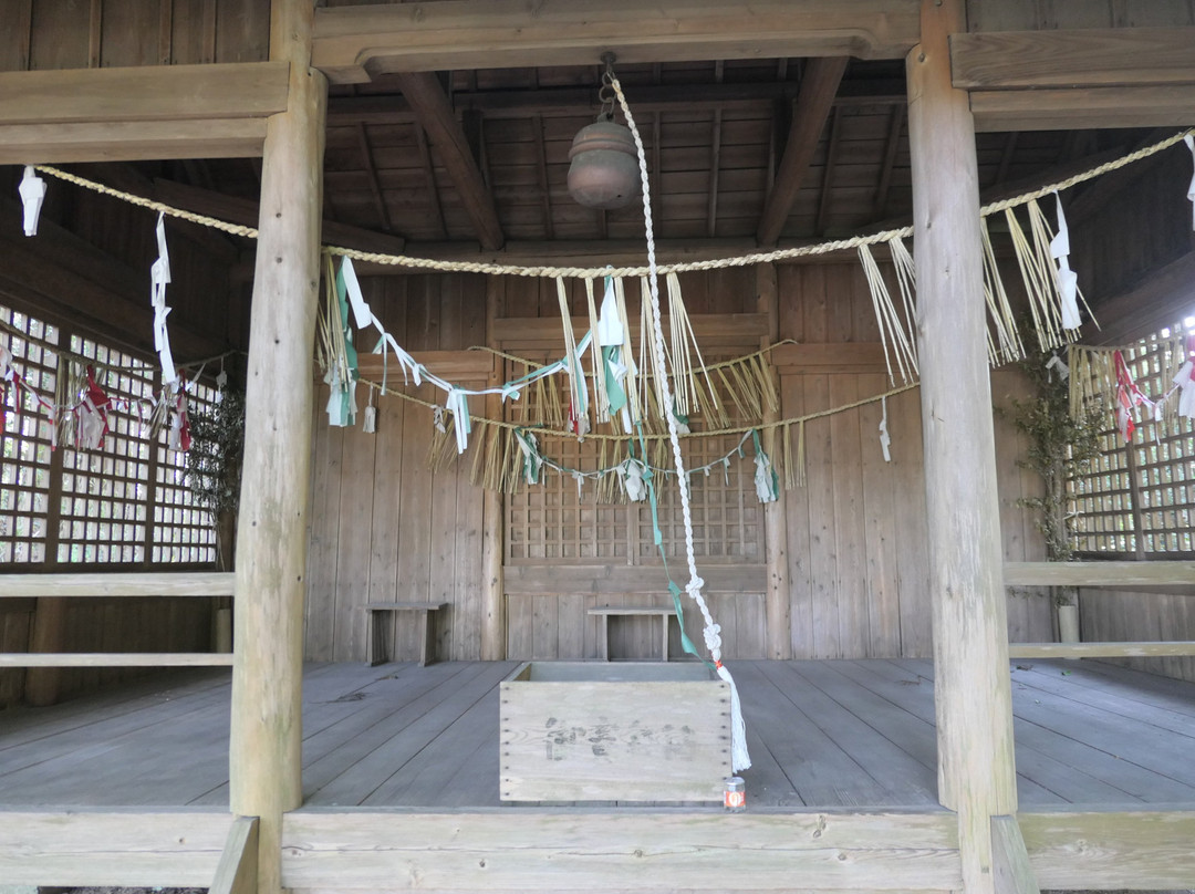 Kushifuru Shrine景点图片