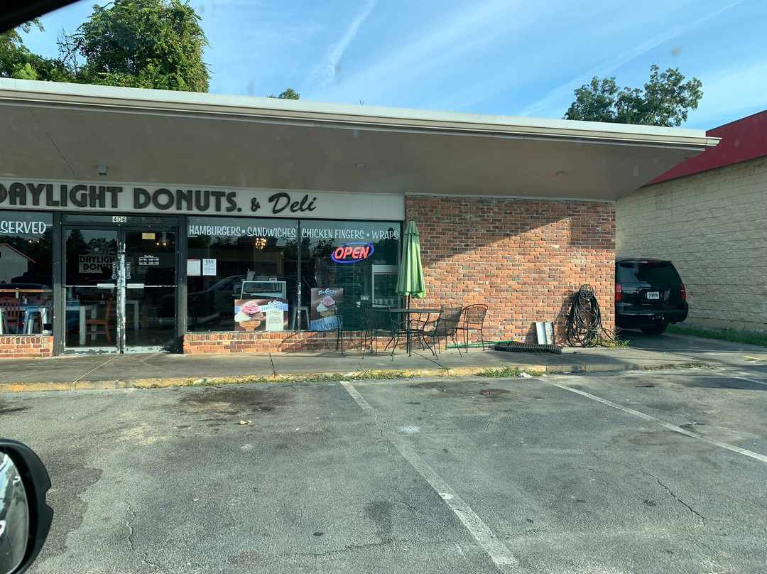 Daylight Donuts