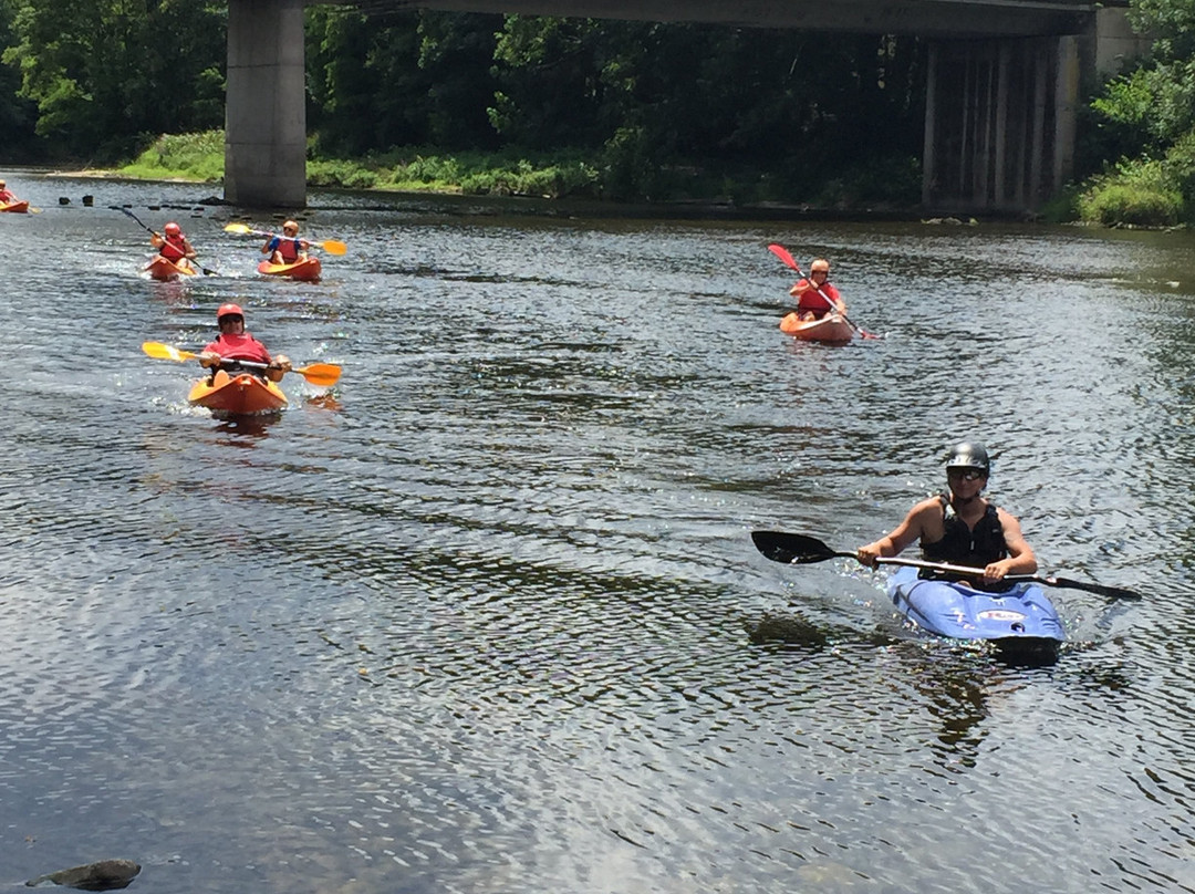 Canoe Kayak Golbey景点图片