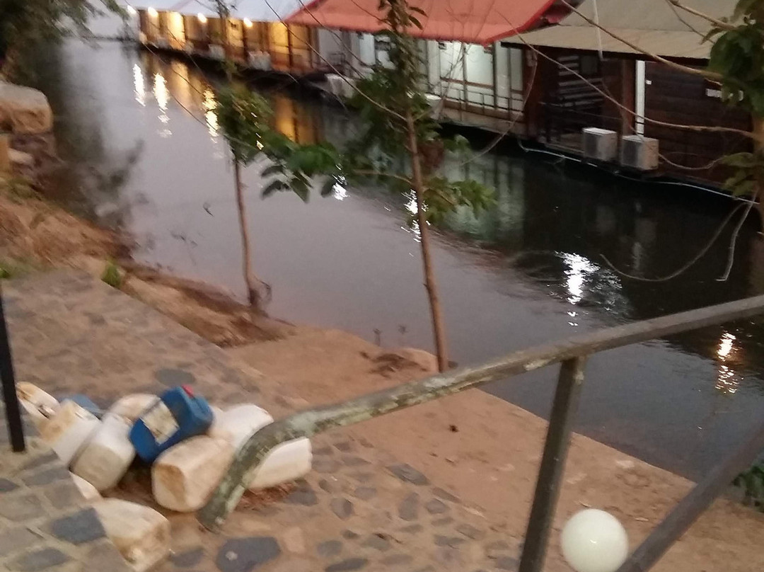 考索恩河江景度假村主图