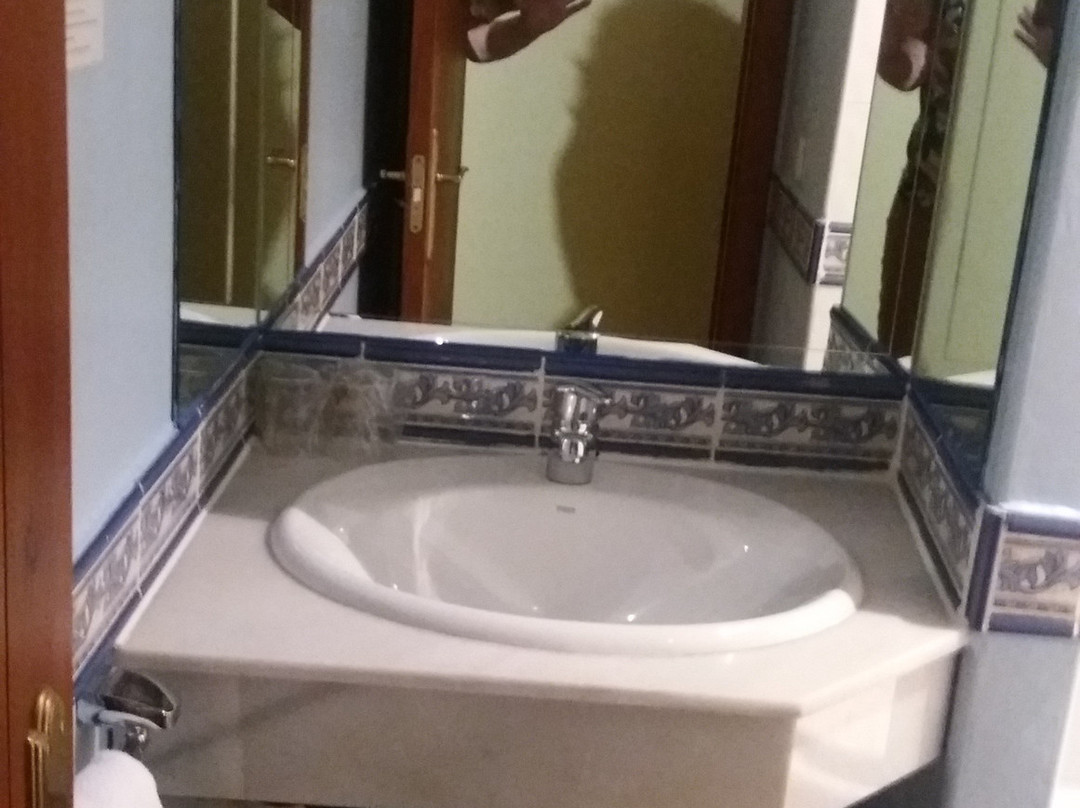 Hotel Don Carlos Caceres主图