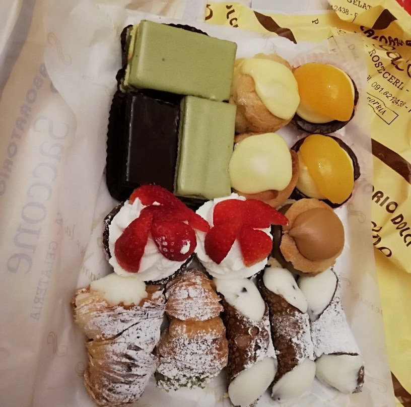 Rigolizia餐馆和美食-Pasticceria Saccone