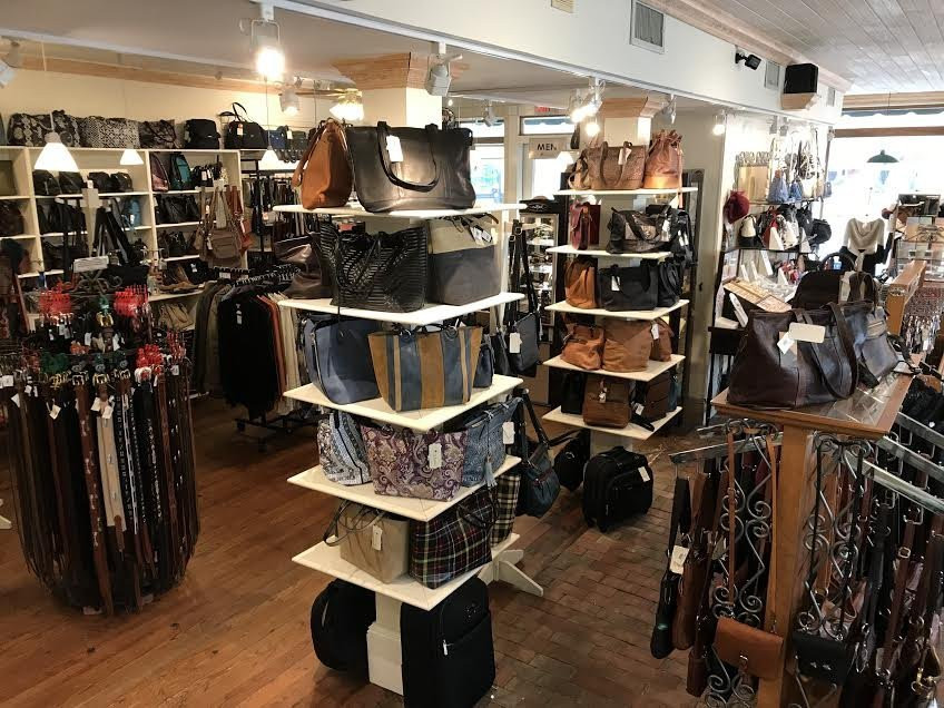 Di Angela Leather-Greenport必去景点