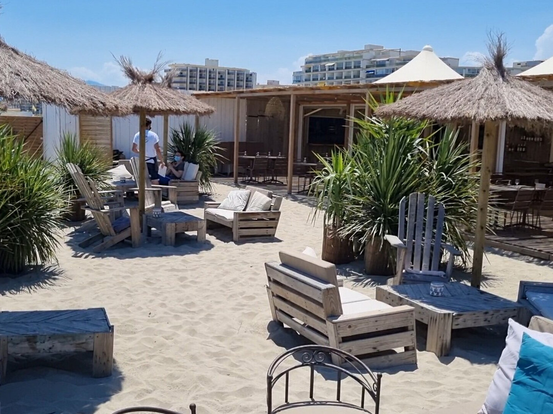 Bikini Beach - Canet