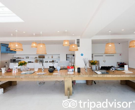 罗卡贝拉圣托里尼水疗酒店主图