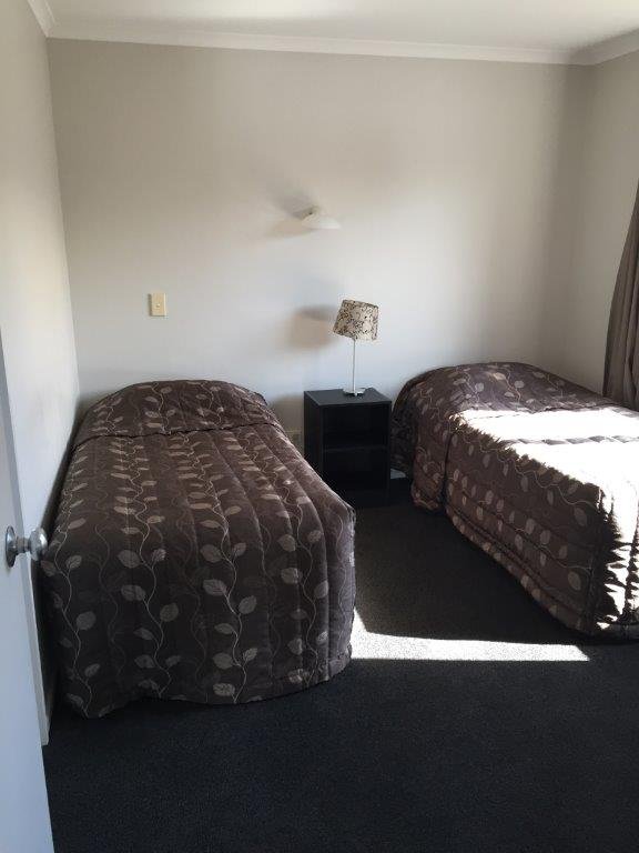 Tudor Lodge Motel-官方