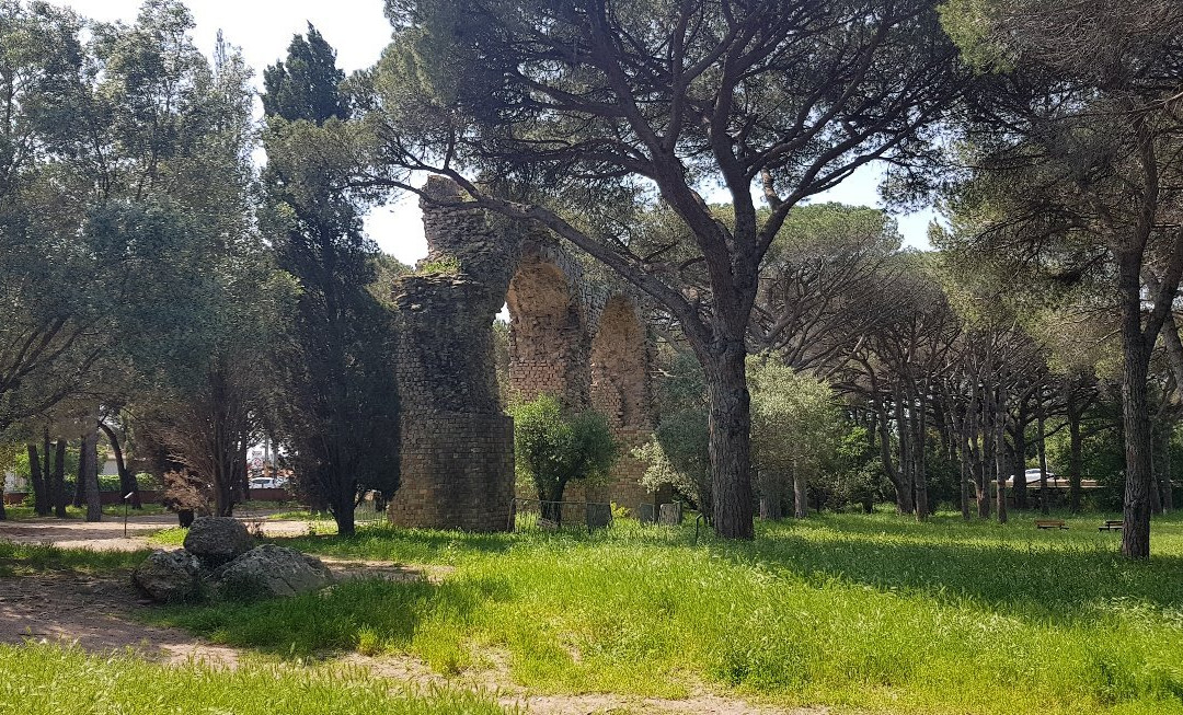 Aqueduc romain景点图片