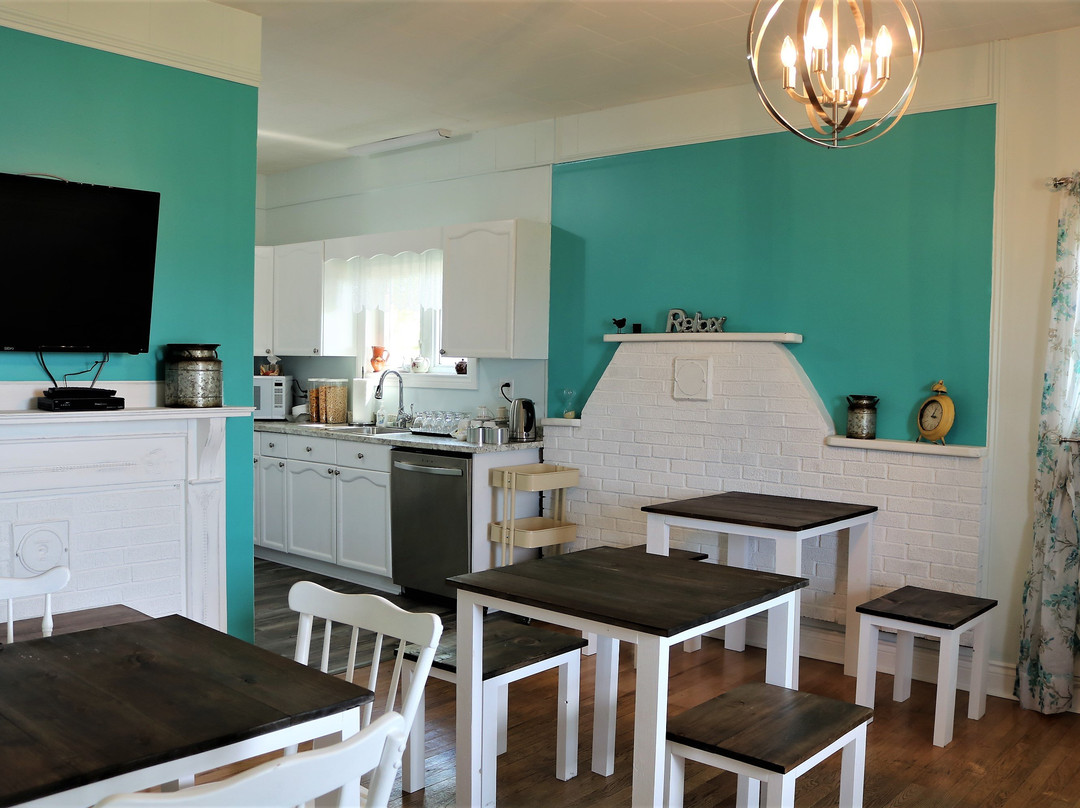 Silver Lining Inn & Motel主图